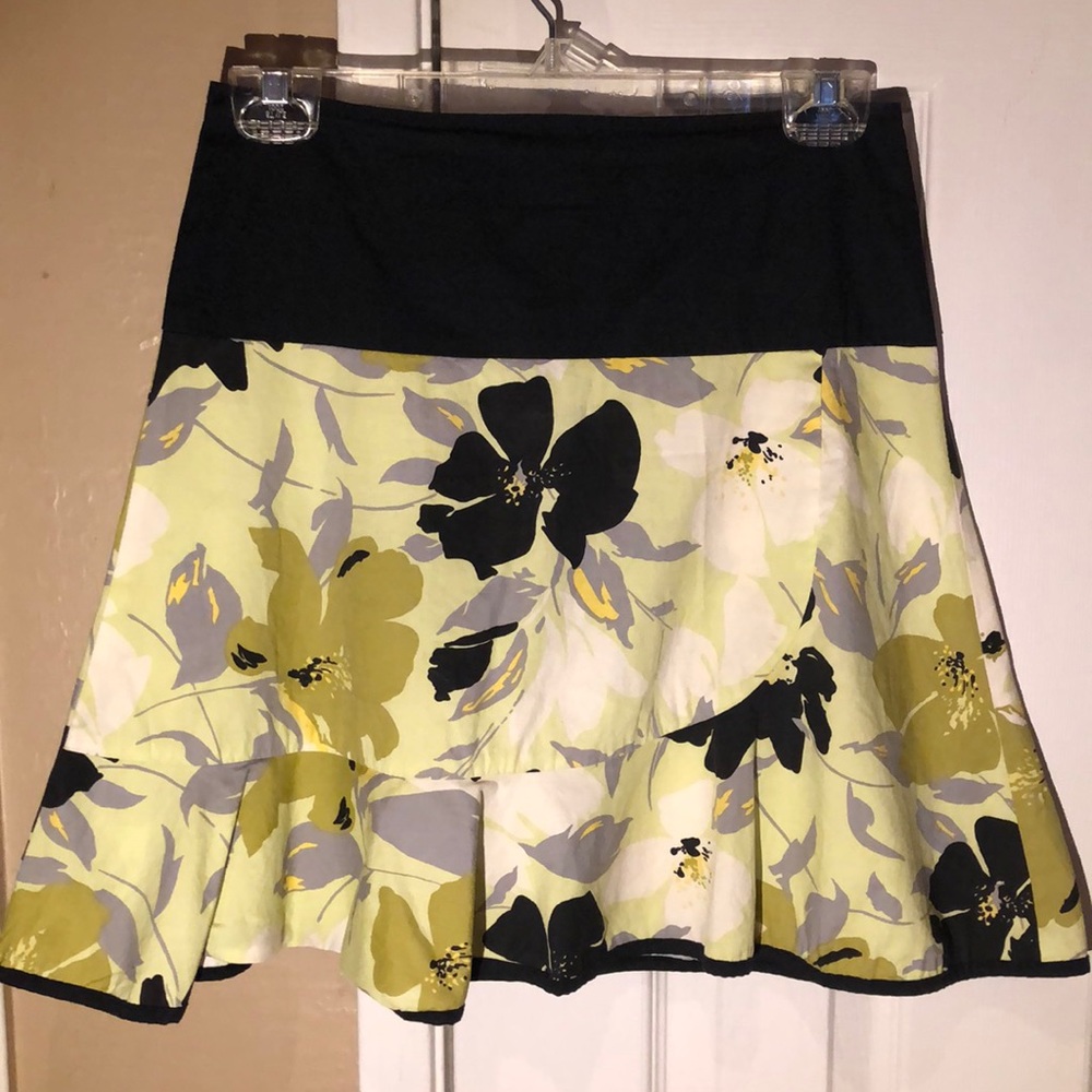 Adorable Floral Summer skirt!